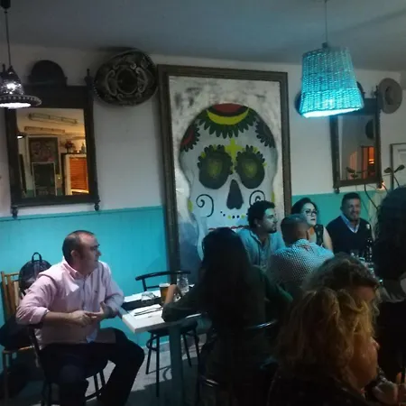 Bar Juan Couette-café 2*